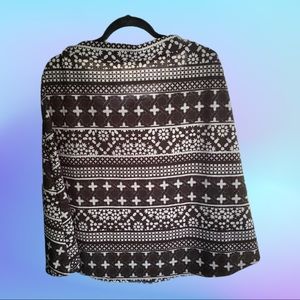 Gray & Black Patterned Skirt